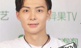 张铭恩李现最新爆料是真的吗,真相揭秘，是真是假引热议